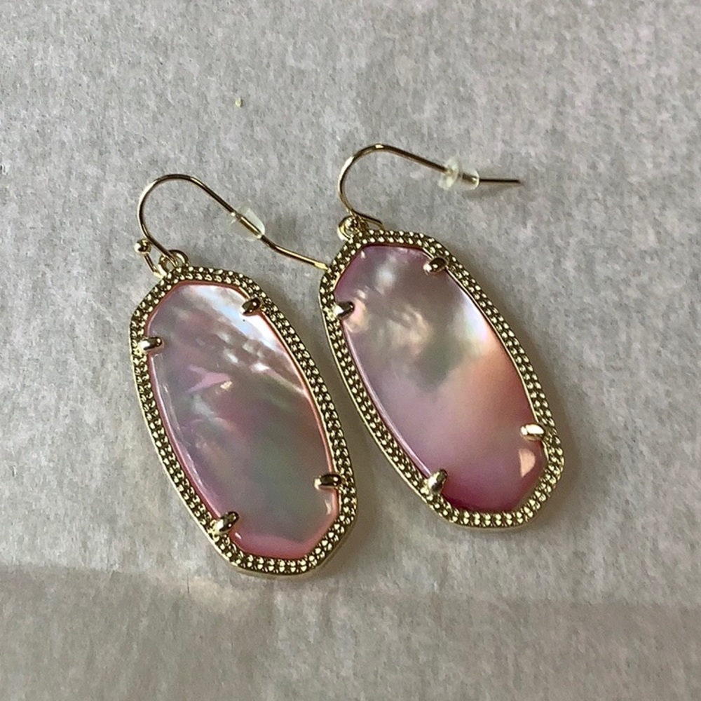 Kendra Scott Elle earrings